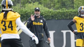 Did Steelers Defensive Coordinator Teryl Austin Escape Intense Scrutiny For 2022 Defense Because Of Miserable Showing By Matt Canada? (Steelers News). Photo by Emily Matthews / Post-Gazette